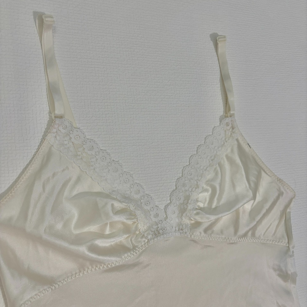 Vintage Coquette Full Slip Lace Trim Antron III Ballet Nylon Bridal Ivory - Picture 9 of 12